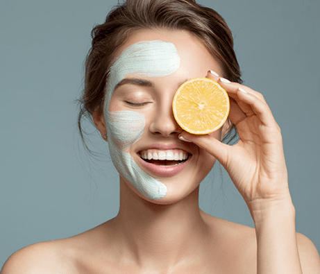 Maschera nutriente per ricostituire i nutrienti e ringiovanire la pelle del viso